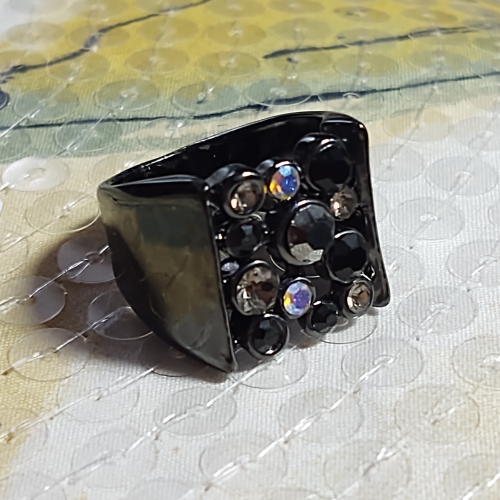 Shiny Gunmetal Grey Ring with Rhinestones Size 7